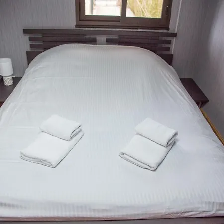 샬레 Le Joli Chalet De 바이외